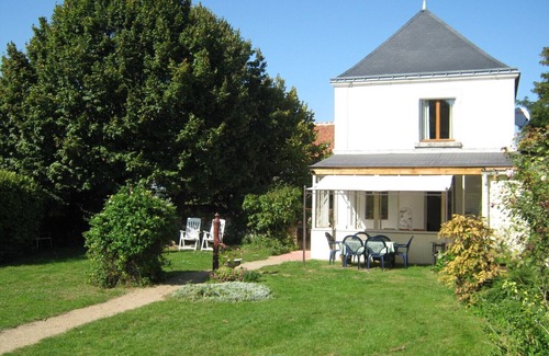 Veretz Cottage | In TOURAINE, breathtaking view of the CHER in the heart of the Loire castles