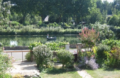 Veretz Cottage | In TOURAINE, breathtaking view of the CHER in the heart of the Loire castles