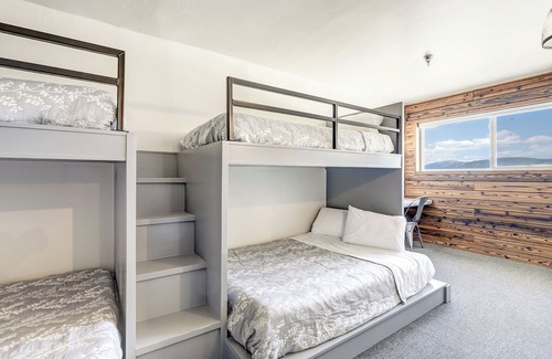 Angel Fire Hotel | In-Town | 2 Bedroom Suite | Elk Horn Lodge 300