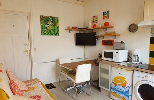 Veules-les-Roses Apartment | In Veules les Roses, 2 mn from the beach and shops - small dog accepted