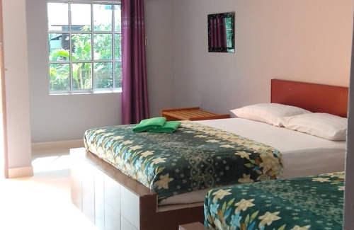 Lubok Buaya Hotel | Inapan Aishah