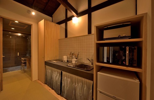 Fushimi House | Inari Ohan