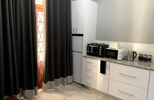Walmer Apartment | Inca Lily Private Guest Suite