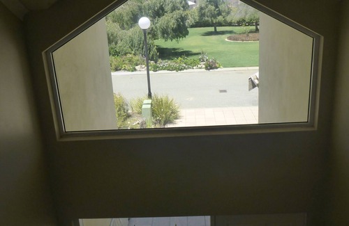 Ledge Point Villa | Included: Cleaning, WiFi, bottle wine,quality linen,child friendly,sport equip