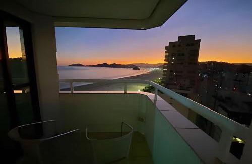 Boqueirao Apartment | Incrível vista para o mar com piscina no Boqueirão