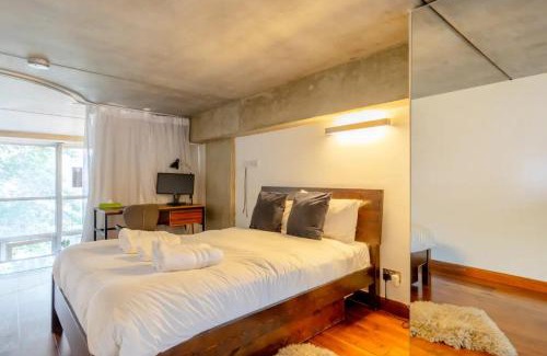 Haggerston Apartment | Incredible 2BD Loft by Regents Canal - Haggerston