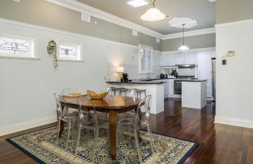 Kensington House | Incredible 3-Bed Renovated Home with Huge Garden