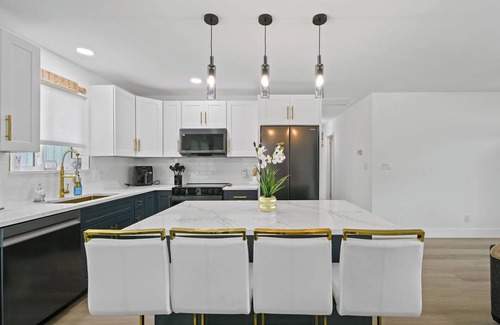 Jupiter House | Incredible 4-bedroom home in Tequesta FL with AC, WiFi and absolute comfort.