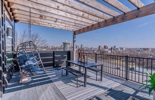 Covington House | Incredible Cincy City Views - Rooftop Patio