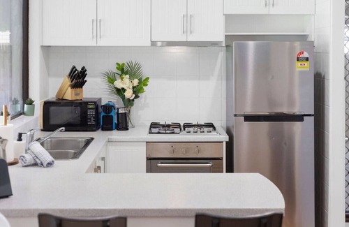 Beldon Apartment | Incredible family home in the heart of Beldon!