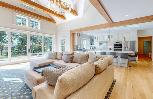 Plymouth House | Incredible home on lake with views, private beach, deck, AC, & W/D