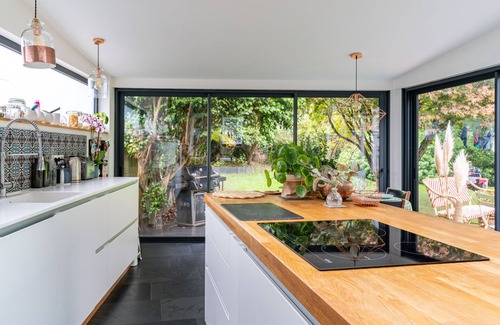 Rennes-Bellamy Ski Chalet | Incredible house in the heart of Nantes