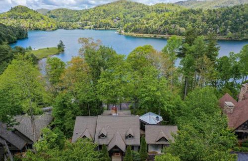 Cashiers House | Incredible Lake Glenville Views Cashiers Home