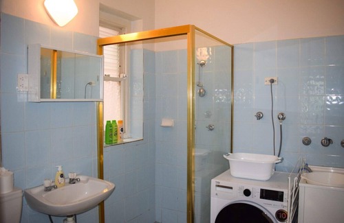 Kings Cross Apartment | Incredible Location One Bedroom Apartment