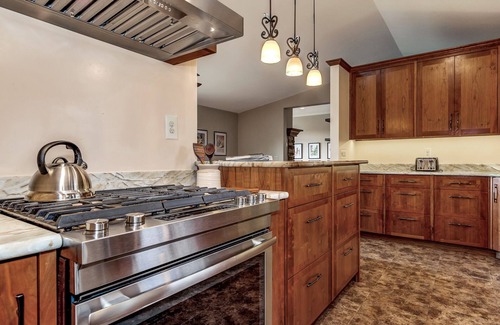 Woodland Park House | Incredible Mountain Home, Pikes Peak View, 21 acres!