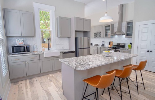 Near East Side Apartment | Incredible New 3br/2ba Near Downtown
