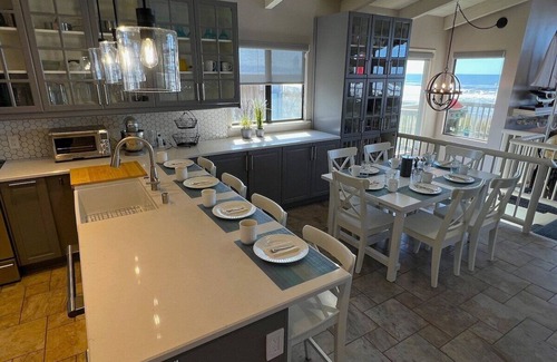 Watsonville House | Incredible Oceanfront Luxury ~ VIEWS ~ Billiards/Pong * new grocery delivery!