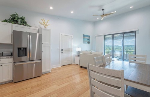 Indian Point Villa | Incredible Poolside Villa near SDC w/Hot Tub-Game Room-Stunning Lake VIEW!