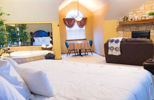Branson Bed & Breakfast | Incredible Setting In The Ozark Mountains ~ Just Minutes From Branson
