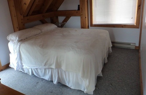 Torrance Cottage | Incredible sunrises and sunsets relaxing above the water of Bala Bay