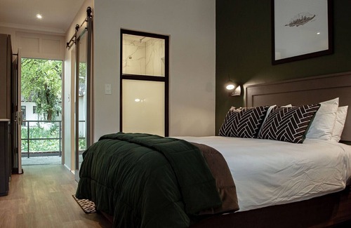 Greater Johannesburg Metropolitan Area Hotel | Indaba Hotel