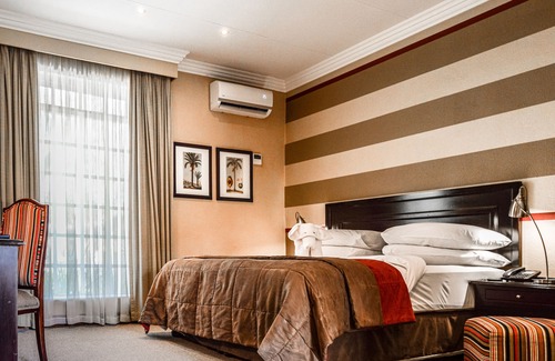 Greater Johannesburg Metropolitan Area Hotel | Indaba Hotel