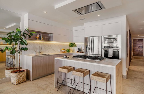 South Shore Hotel Area Condo | Indah Puerto Vallarta