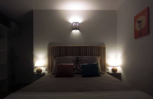 Montpezat-sous-Bauzon Bed & Breakfast | Independent room with private bathroom