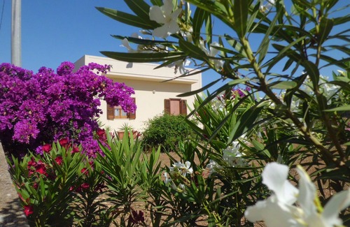 Trapani Villa | independent 500 from the sea, with fenced land on 4 sides quiet and privacy