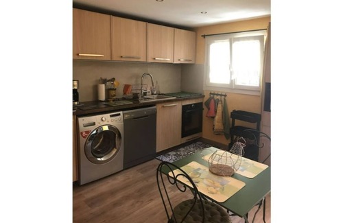 Roquefort-la-Bedoule Apartment | Independent T2 in Villa. Rated 3 stars for 4 people.