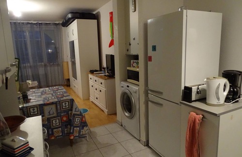 Penmarch Apartment | Independent studio + enclosed garden.800 m from Plage du Ster and 5 kms from La Torche