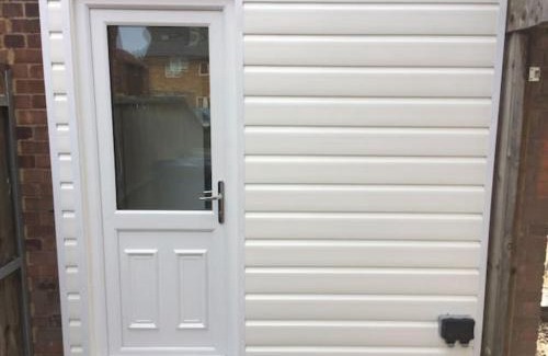 Arbury Apartment | Independent two bed en-suite annex, close to city