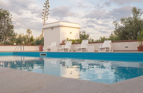 Castelvetrano Villa | Independent villa with large private pool nestled in the Sicilian countryside