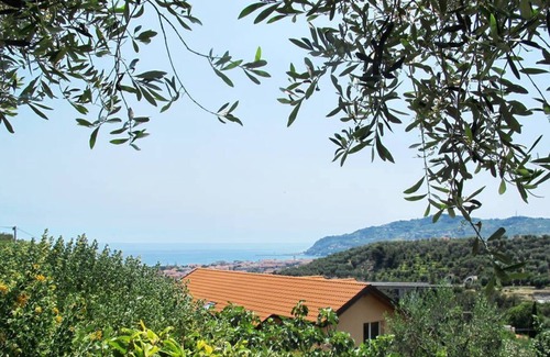 Diano Castello House | Independent villa with garden of 2500sqm DIA 350