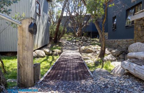 Thredbo Ski Chalet | Indi Chalet