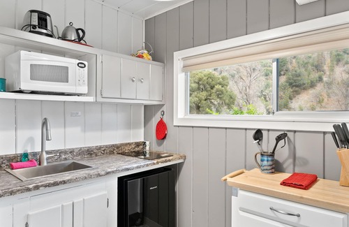 Douglas City Cabin | Indian Creek Lodge