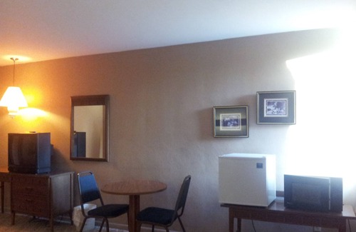 Winamac Hotel | Indian Head Motel