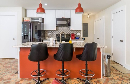 Dahlonega House | Indian Hills Retro Motel - 7 Suite Takeover, sleeps 25