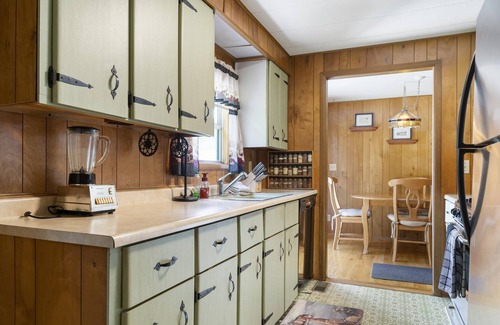 Indian River House | Indian River - Comfortable Home Near River & Lakes