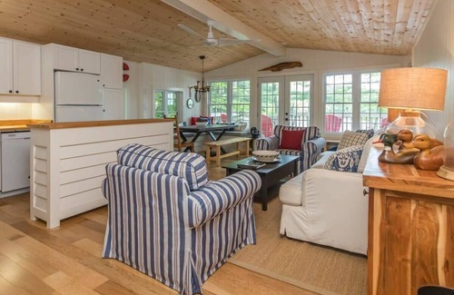 Port Carling House | Indian River Respite Lake Rosseau 3 Bedroom cottage in Port Carling