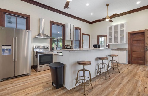 Indian Pass House | Indian Shores: Perfect 7BR Family Home- Beach Views, Pri. Pool, Old FL Charm!