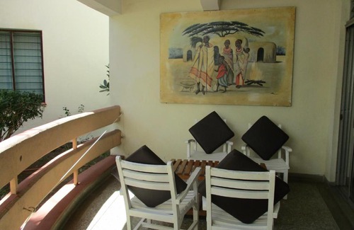 Mombasa Hotel | Indiana Beach Apartments