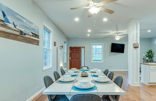 Indianapolis Cottage | Indianapolis Home w/Fire Pit: 3 Mi to Downtown!