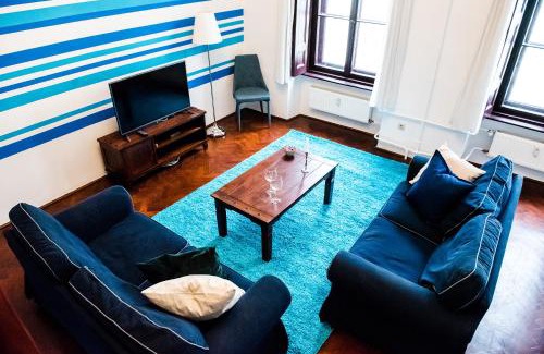 Belso-Ferencvaros Apartment | Indigo Apartment With Free Parking