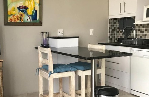 Vermont Apartment | Indigo Place - Blue