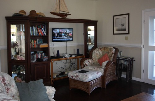 Rainbow Bay Cottage | Indigo Seas- Panoramic Ocean View, Secluded Cottage