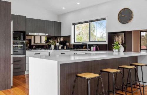 Vincentia House | Indigo Views - renovated Vincentia beach house