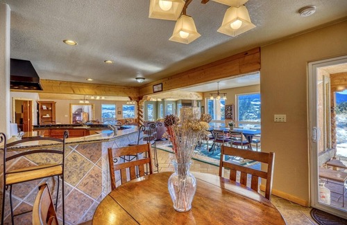 Del Norte House | Indoor heated pool, hot tub, sauna with mountain views, wildlife and solitude.