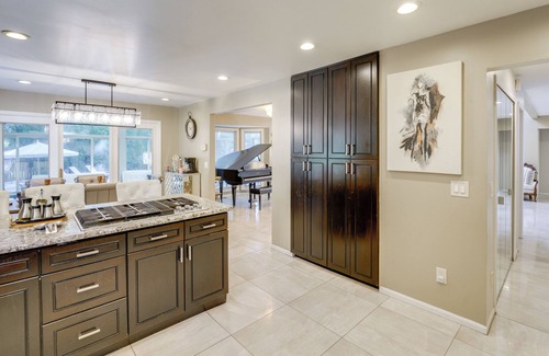 Anchorville House | Indoor & Outdoor Entertainment! Luxe Michigan Home