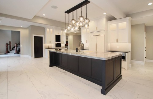 Fond du Lac House | Indoor Pool-HotTub-Movie Theatre-Pool Tables-Water & Fire Fountain